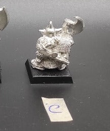 (1) Bugman's Ranger Dwarfs Warhammer Fantasy Miniatures -1064-