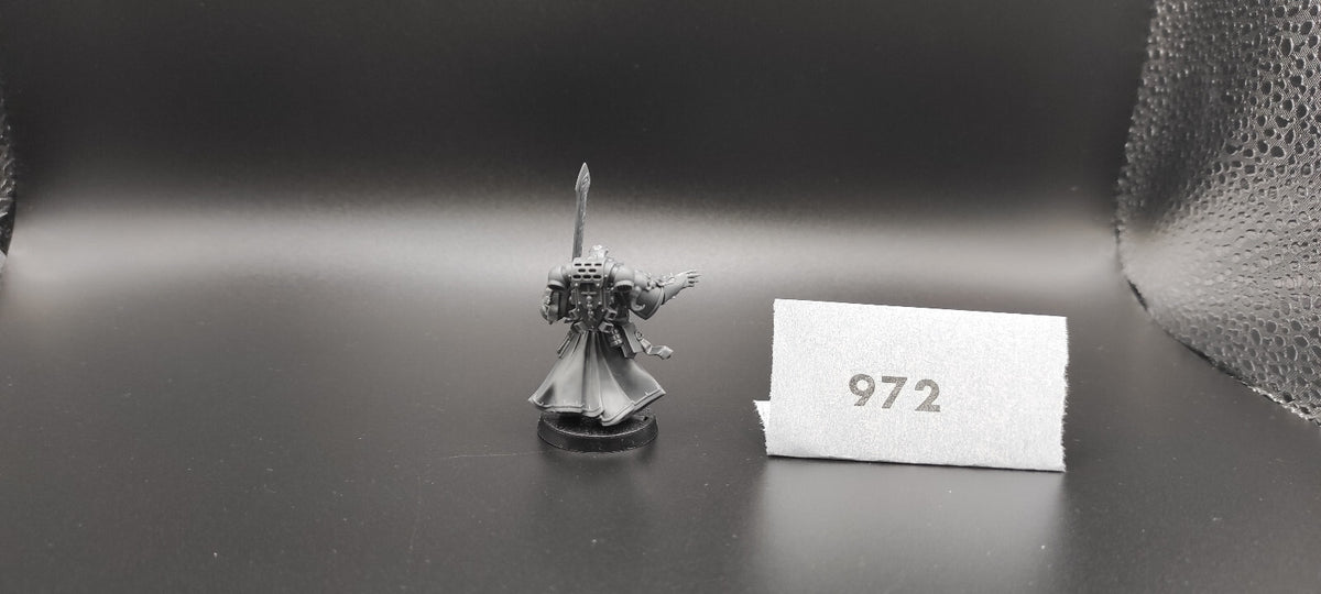 (1) Dark Vengeance Librarian Dark Angels Space Marines Warhammer 40k -1968-