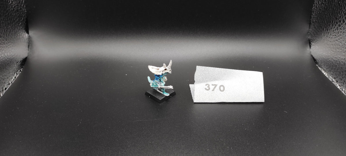 (1) Skink Chief Hero METAL Lizardmen Warhammer Fantasy Miniatures -1026-