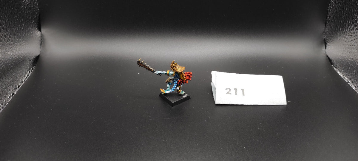 (1) Skink Chief Hero METAL Lizardmen Warhammer Fantasy Miniatures -1027-