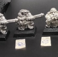 (1) Dwarf Thunderers Warhammer Fantasy Miniatures -1179-
