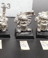 (1) Dwarf Thunderers Warhammer Fantasy Miniatures -1184-