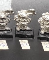 (1) Dwarf Thunderers Warhammer Fantasy Miniatures -1185-