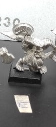 (1) Dwarf Giant Slayer Warhammer Fantasy Miniatures -1207-