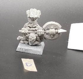 (1) Dwarf Daemon Slayer Warhammer Fantasy Miniatures -1222-
