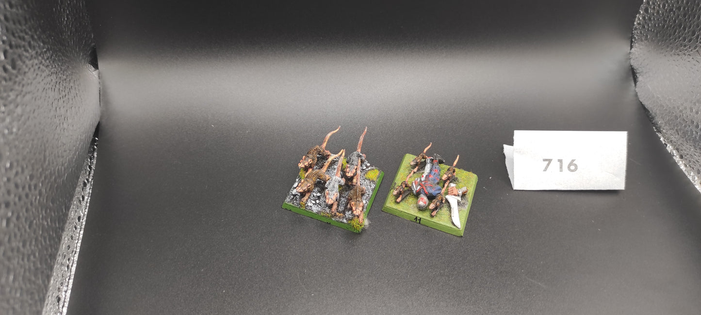 2 Rat Swarm Skaven Warhammer Fantasy Miniatures -716- (copia)