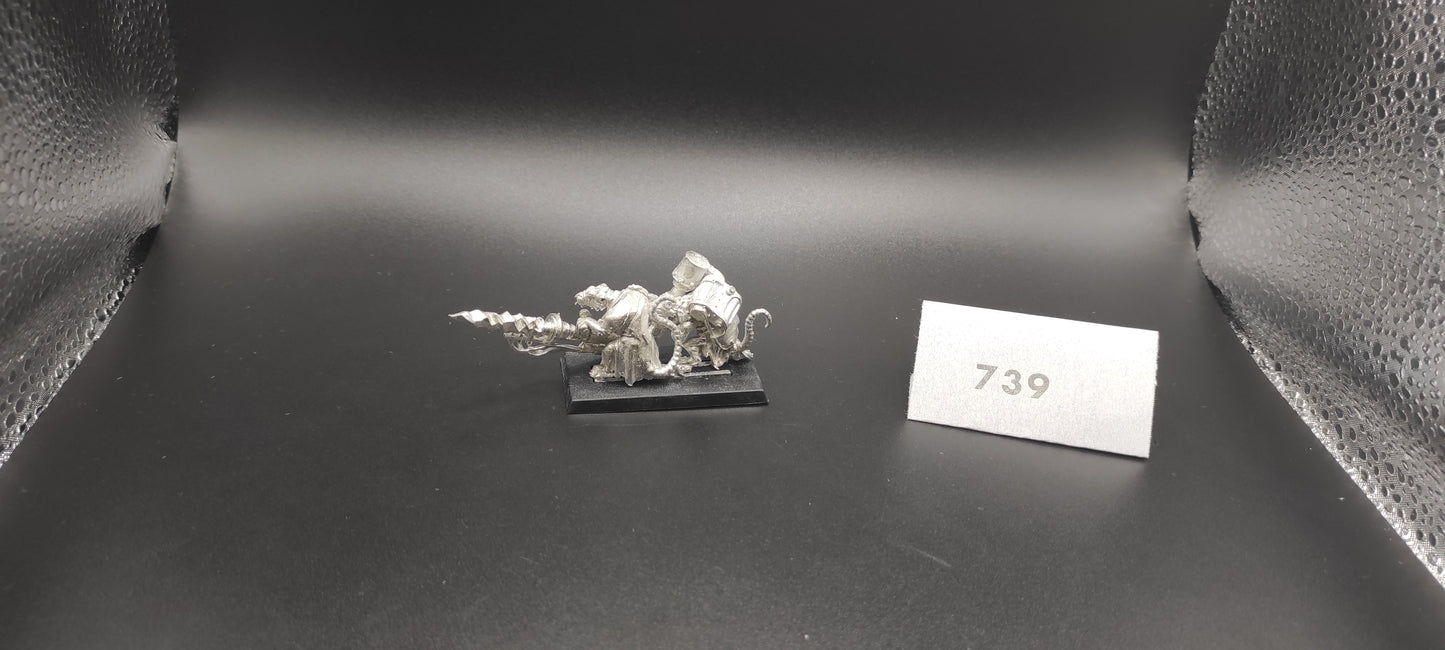 (1) Warp Grinder Skaven Metal Warhammer Fantasy Miniatures -739-