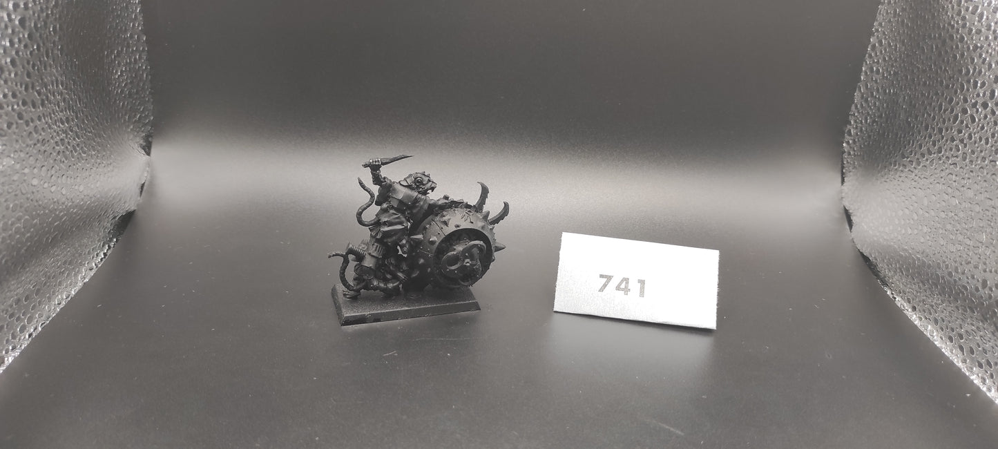 (1) Doom-Flayer Resin Warhammer Fantasy Miniatures -741-