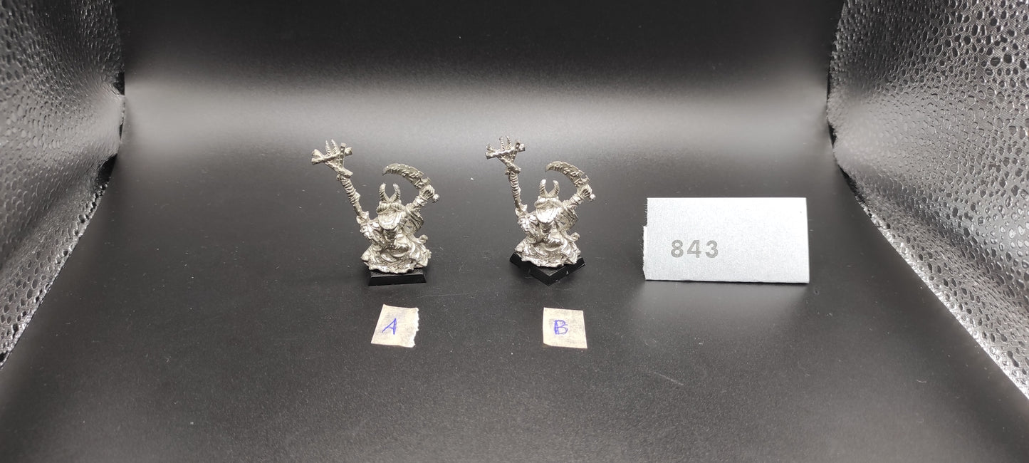 (1) Grey Seer Skaven Metal Warhammer Fantasy Miniatures -843-