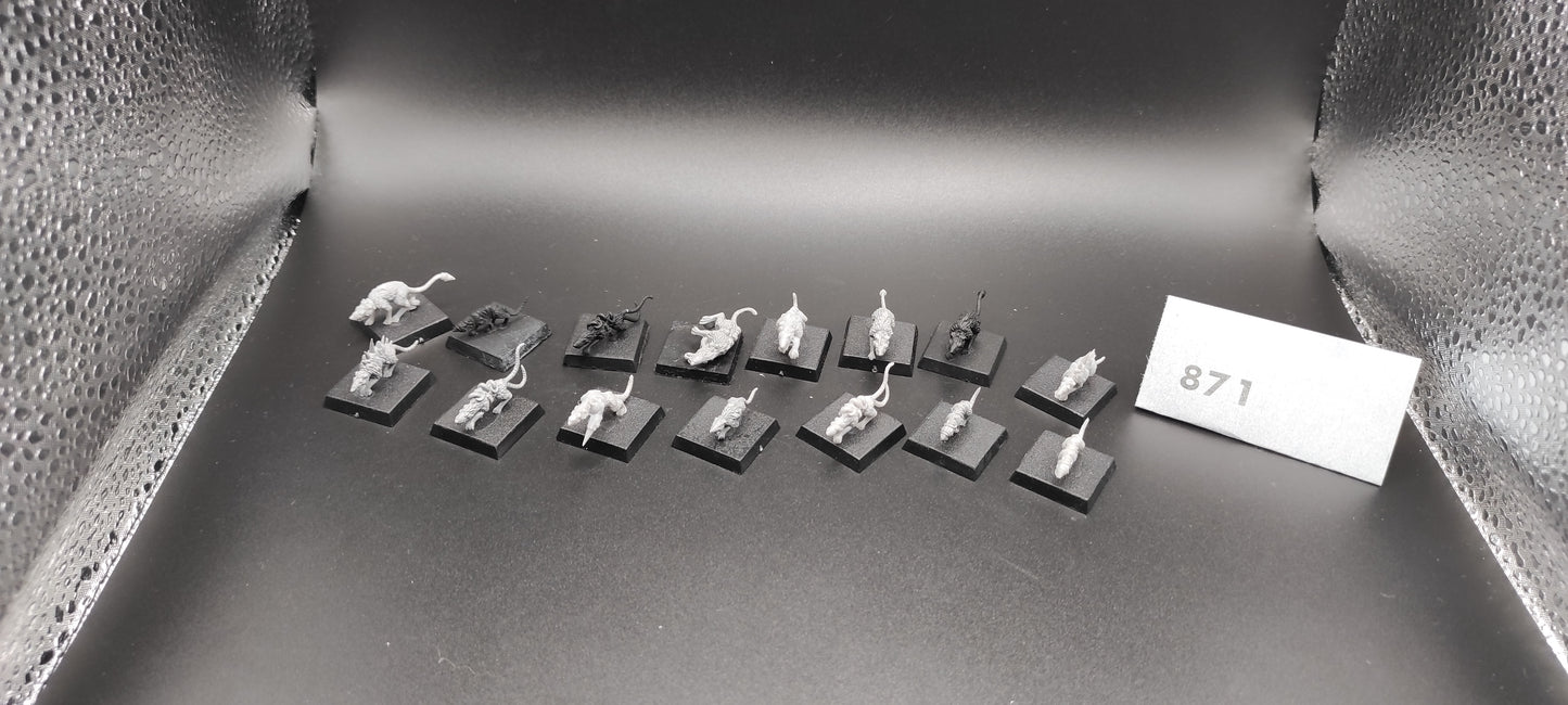 (15) Giant Rats Skaven Warhammer Fantasy Miniatures -871-