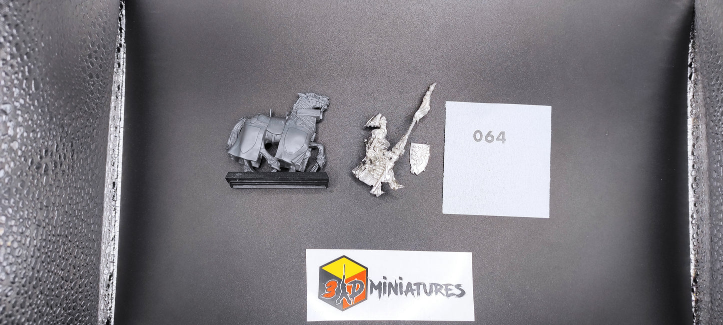 (1) Bretonnian Lord with Lance on Warhorse Metal Warhammer Fantasy Miniatures -064-