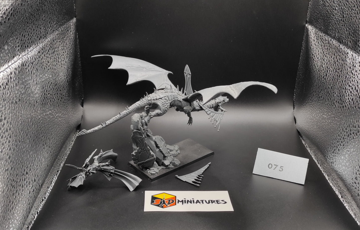 (1) High Elf Lord on Dragon Warhammer Fantasy Miniatures -075-