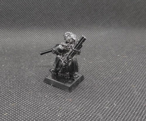 (1) Empire Engineer Kislev Musket Metal OOP Warhammer Fantasy Miniatures -1703-