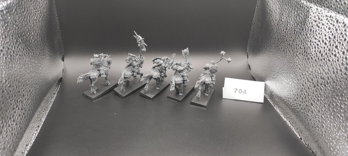 (5) Marauder Horsemen Warriors of Chaos Warhammer Fantasy Miniatures -2057-