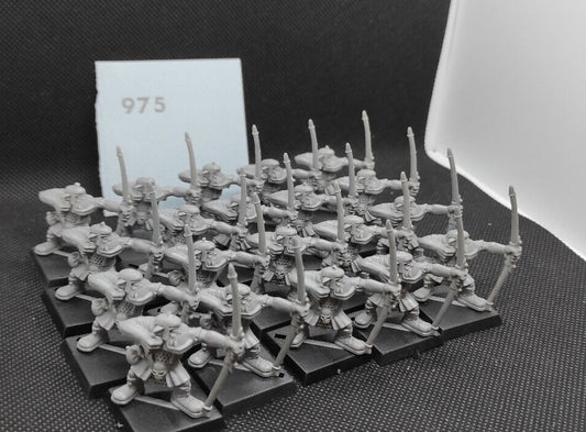 (20) OOP Plastic Orcs Archers Orcs & Goblins Warhammer Fantasy Miniatures -1561-