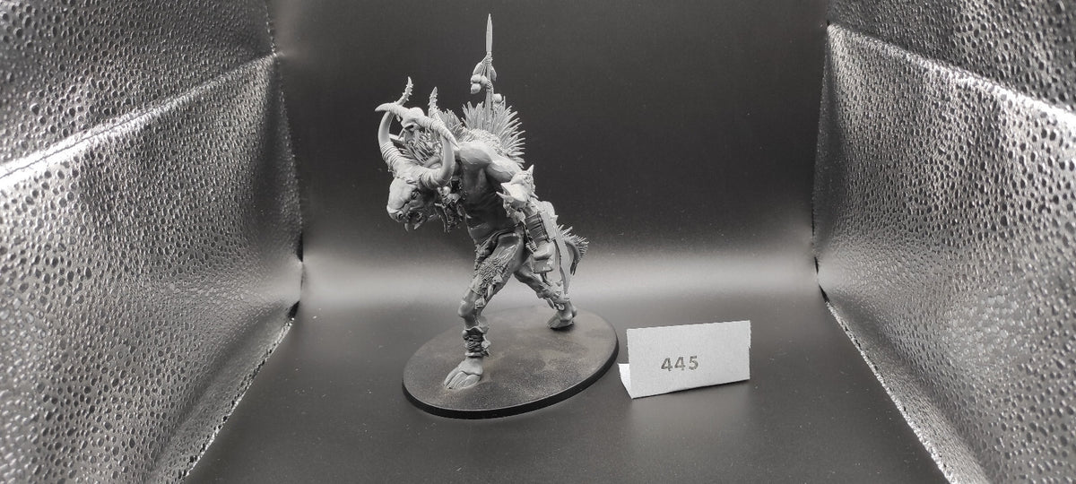 (1) Ghorgon Beastmen Warhammer Fantasy Miniatures -2434-