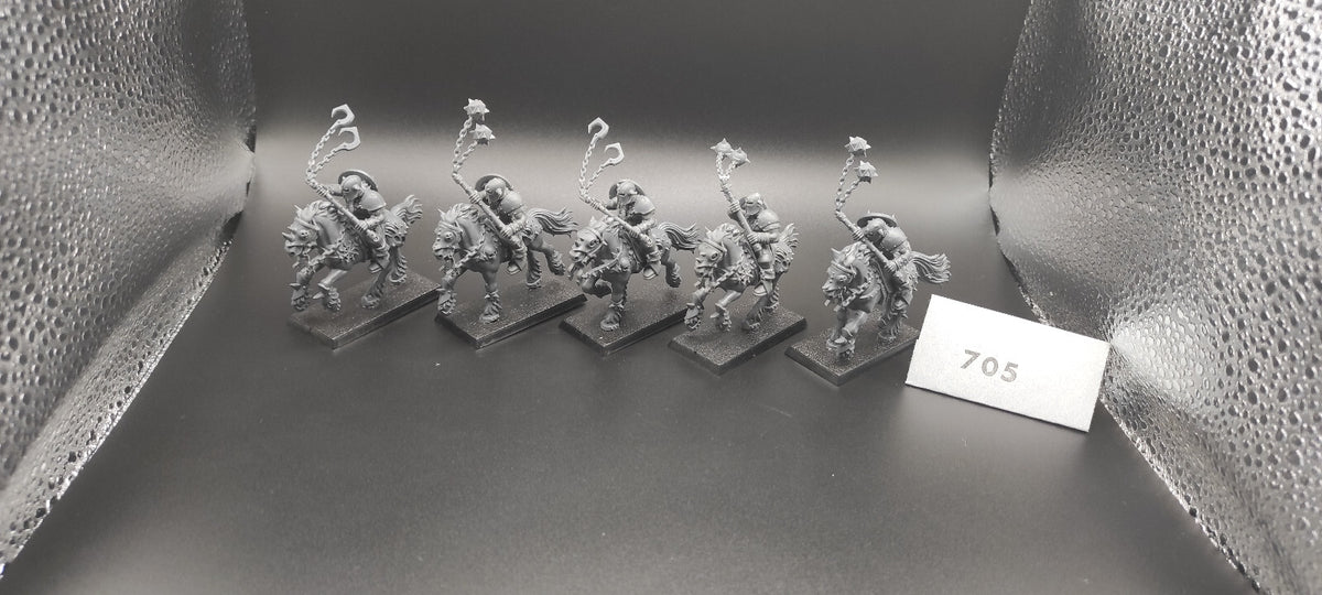(5) Marauder Horsemen Warriors of Chaos Warhammer Fantasy Miniatures -2058-