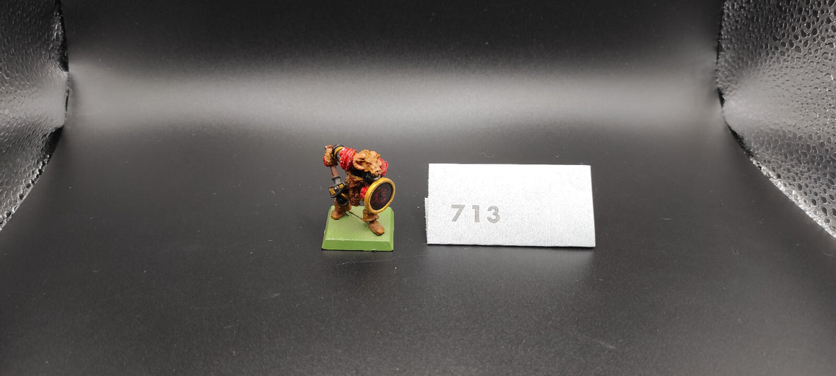 (1) Chaos Warrior Classic Warhammer Fantasy Miniatures -1532-