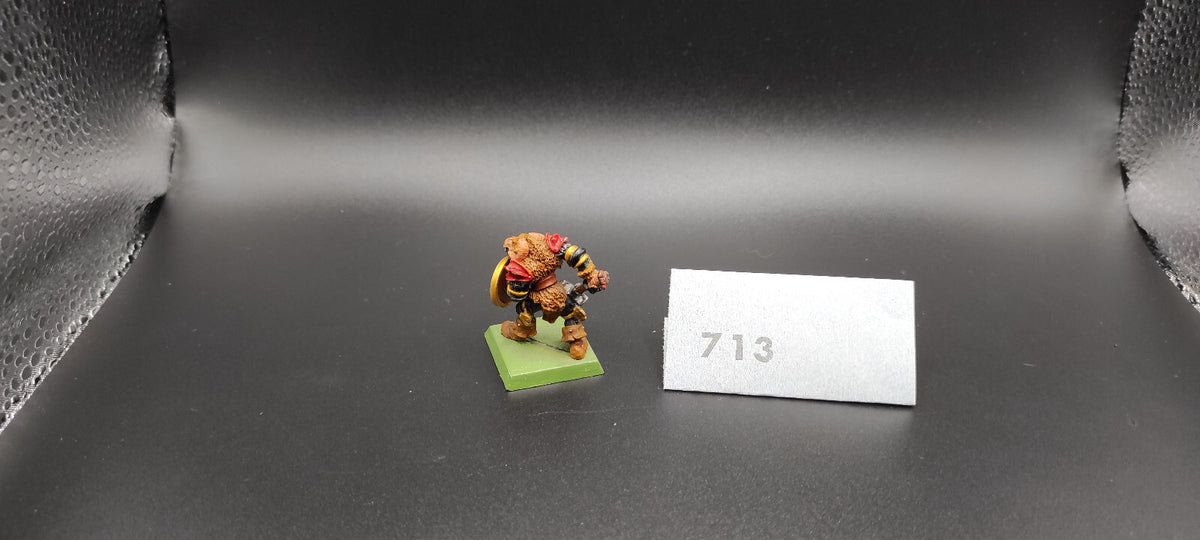 (1) Chaos Warrior Classic Warhammer Fantasy Miniatures -1532-