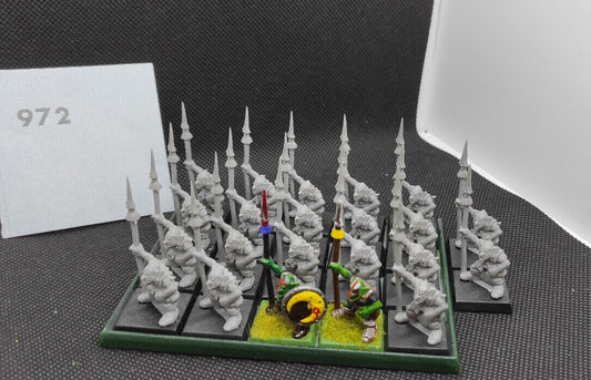 (22) OOP Plastic Goblins with Spear Orcs & Goblins Warhammer Fantasy Miniatures -1562-