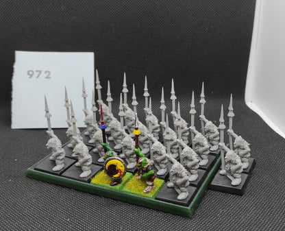 (22) OOP Plastic Goblins with Spear Orcs & Goblins Warhammer Fantasy Miniatures -1562-