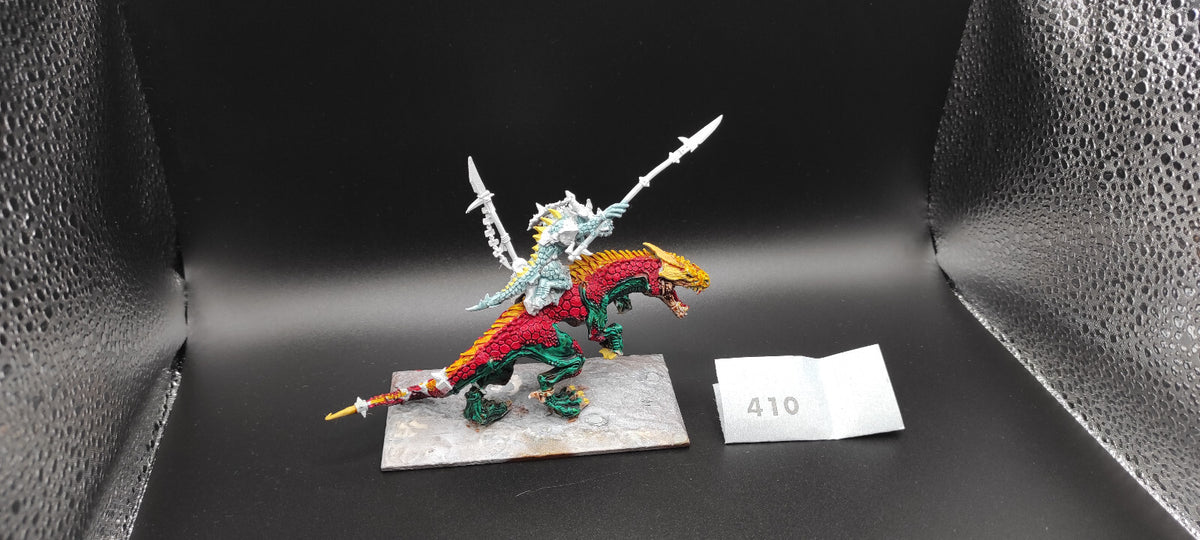 (1) Saurus Oldblood on Carnosaur METAL OOP Lizardmen Warhammer Fantasy Miniatures -1011-