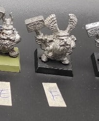 (1) Dwarf Hammerers Warhammer Fantasy Miniatures -1058-
