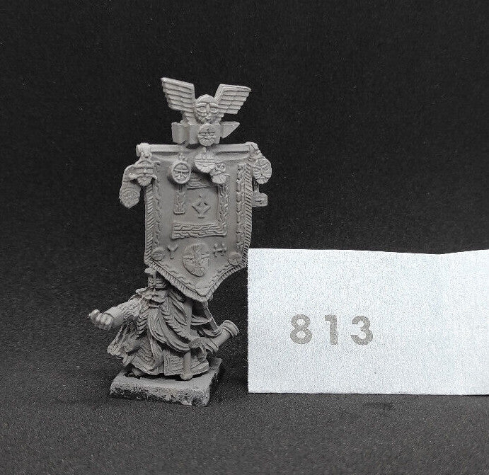 (1) Dwarf Thane Standard Bearer Metal Warhammer Fantasy Miniatures -1822-