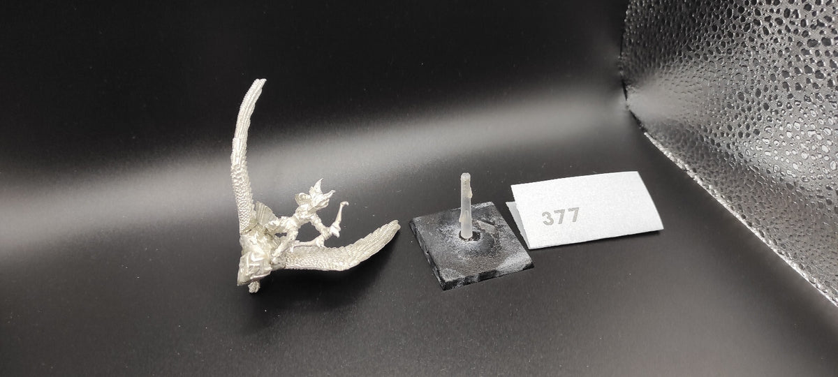 (1) Warhawk Rider Wood Elves Warhammer Fantasy Miniatures -2382-