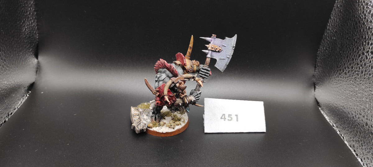 (1) Doombull Minotaur Finecast Beastmen Warhammer Fantasy Miniatures -2439-