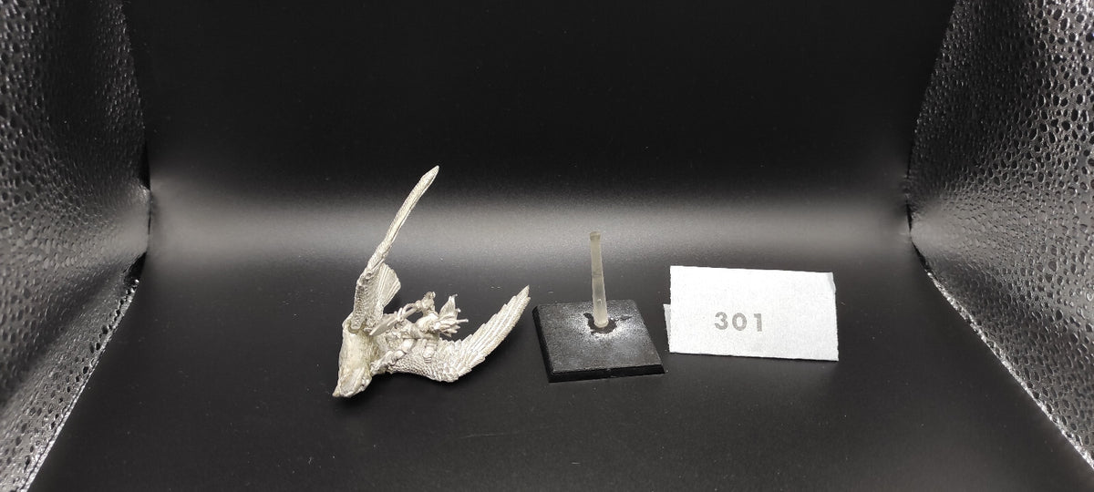 (1) Warhawk Rider Wood Elves Warhammer Fantasy Miniatures -2383-