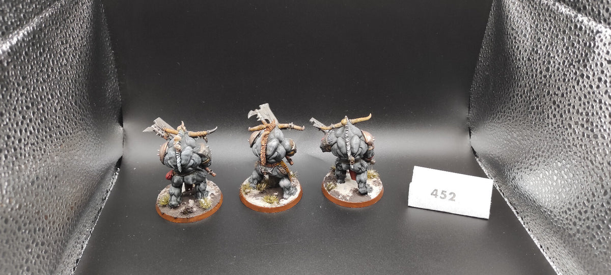 (3) Minotaurs Beastmen Warhammer Fantasy Miniatures -2440-