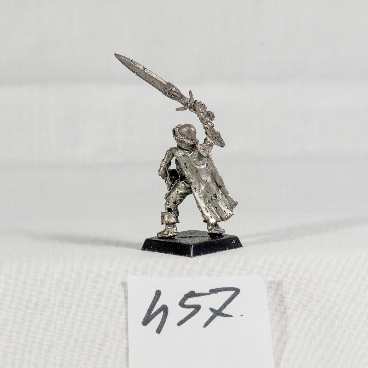 (1) Cursed Company Champion Vampire Counts Warhammer Fantasy Miniatures -1883-