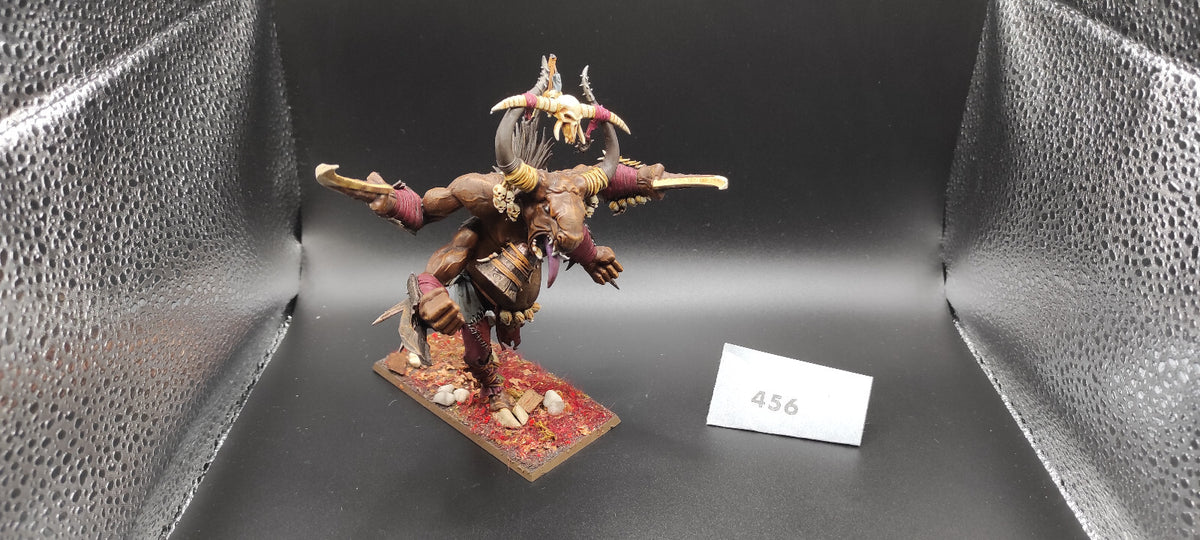 (1) Ghorgon Giant Beastmen Warhammer Fantasy Miniatures -2441-