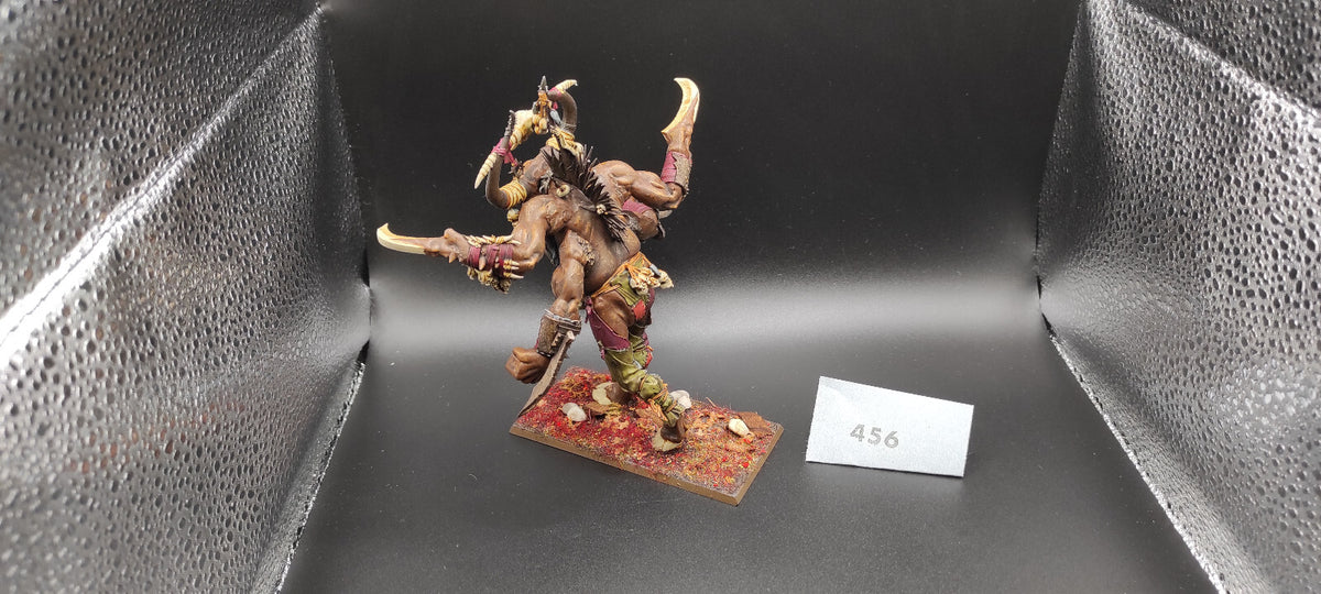 (1) Ghorgon Giant Beastmen Warhammer Fantasy Miniatures -2441-