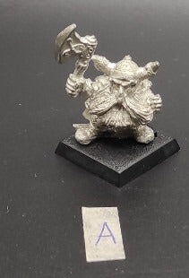 (1) Norse Dwarf Warhammer Fantasy Miniatures -1065-