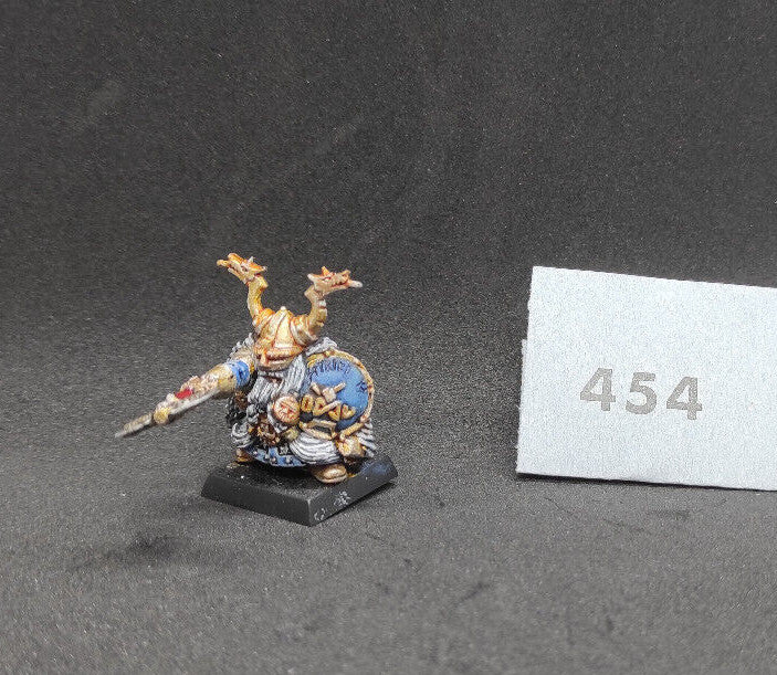 (1) Dwarf Lord Hero Battle for Skull Pass Plastic Warhammer Fantasy Miniatures -1826-