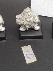 (1) Imperial Dwarf Warhammer Fantasy Miniatures -1068-