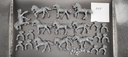 (10) Chaos Marauder Horsemen Warriors of Chaos Warhammer Fantasy Miniatures -2445-