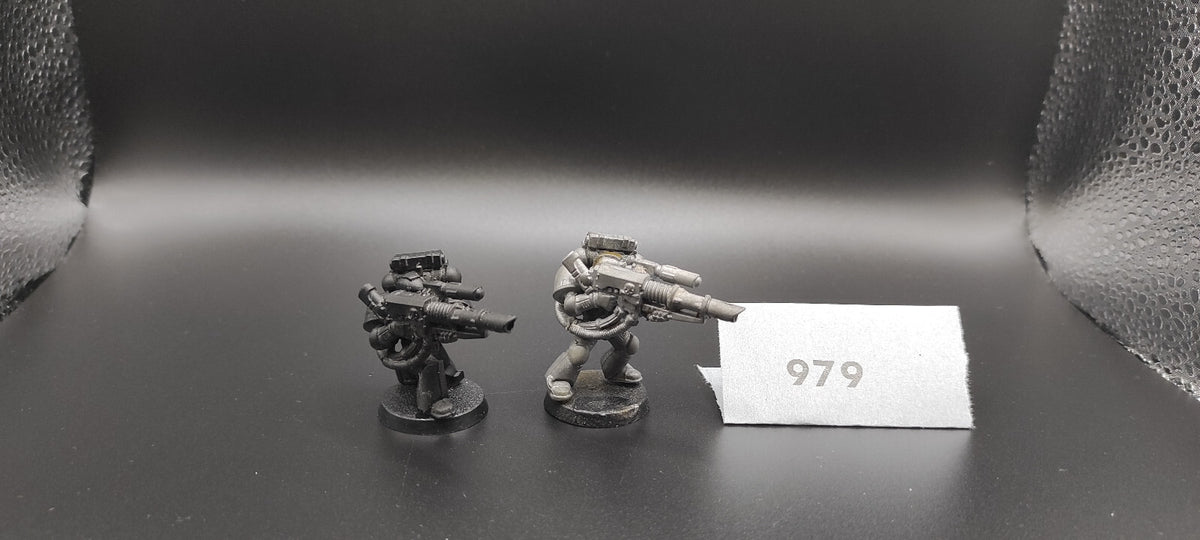 (2) Devastator Laser Dark Angels Space Marines Warhammer 40k -1974-