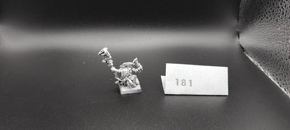 (1) Skink Priest METAL Lizardmen Warhammer Fantasy Miniatures -1024-