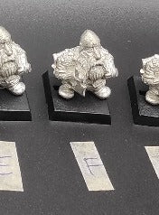 (1) Imperial Dwarf Warhammer Fantasy Miniatures -1072-