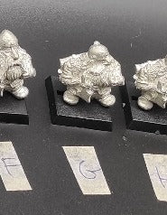 (1) Imperial Dwarf Warhammer Fantasy Miniatures -1073-