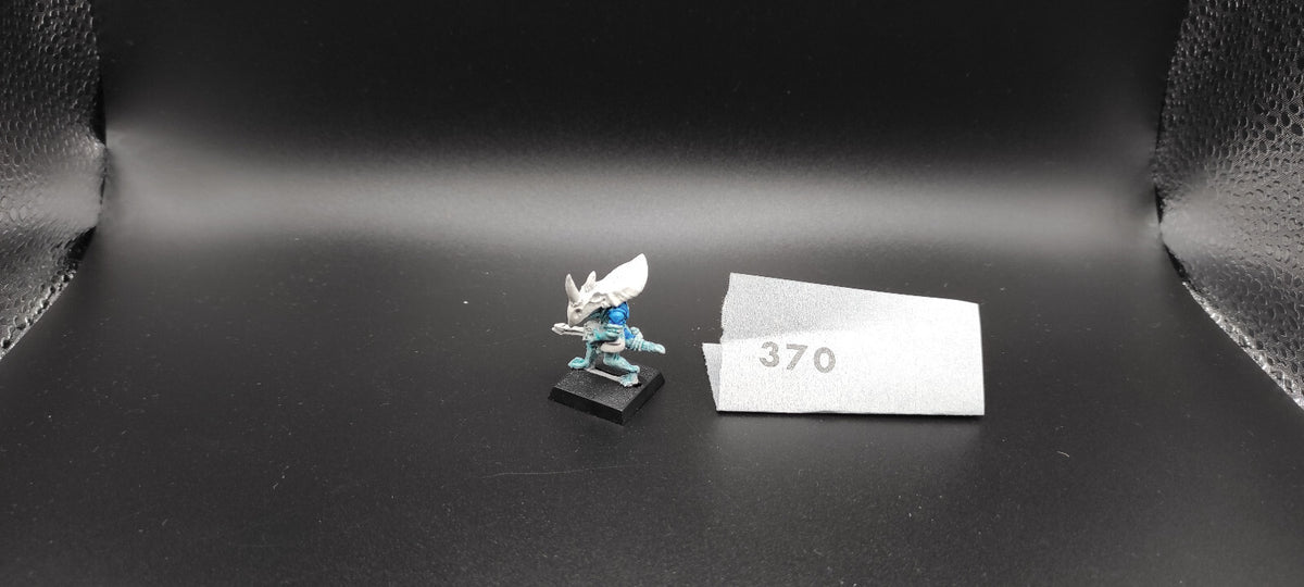 (1) Skink Chief Hero METAL Lizardmen Warhammer Fantasy Miniatures -1026-