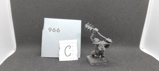 (1) Black Orc Metal OOP Orcs & Goblins Warhammer Fantasy Miniatures -1573-