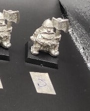 (1) Imperial Dwarf Warhammer Fantasy Miniatures -1076-