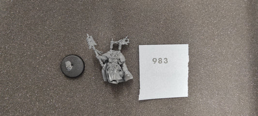 (1) Dark Vengeance Chaplain (Converted) Dark Angels Space Marines Warhammer 40k -1978-