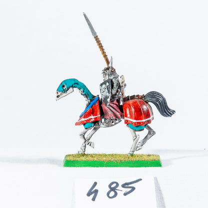 (1) Mounted Wight Vampire Counts Warhammer Fantasy Miniatures -1900-