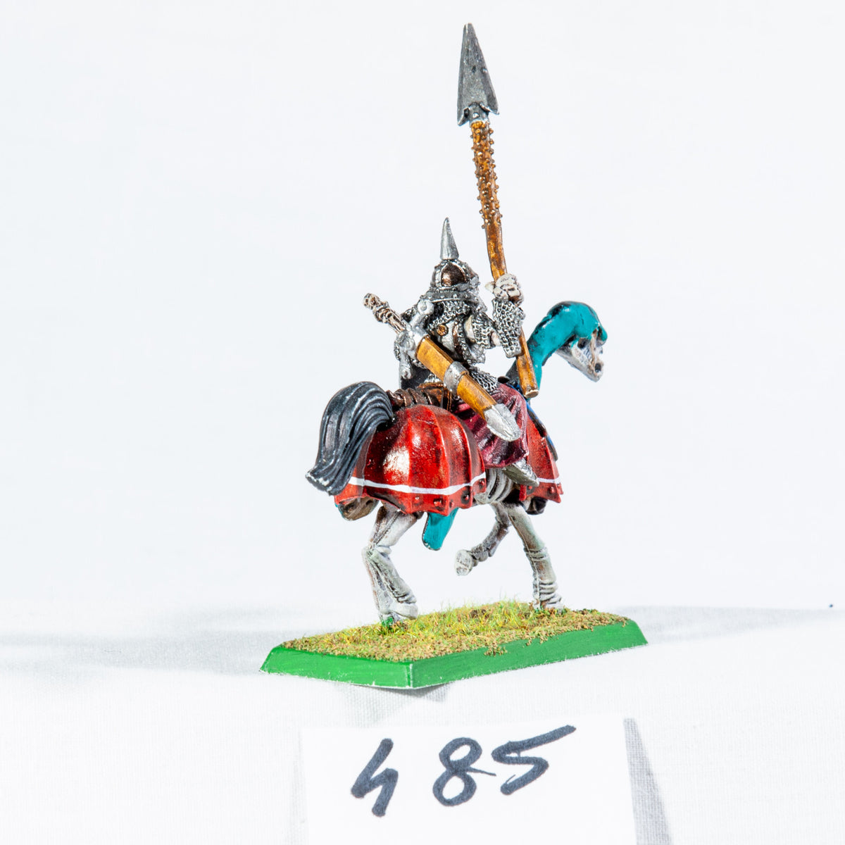 (1) Mounted Wight Vampire Counts Warhammer Fantasy Miniatures -1900-