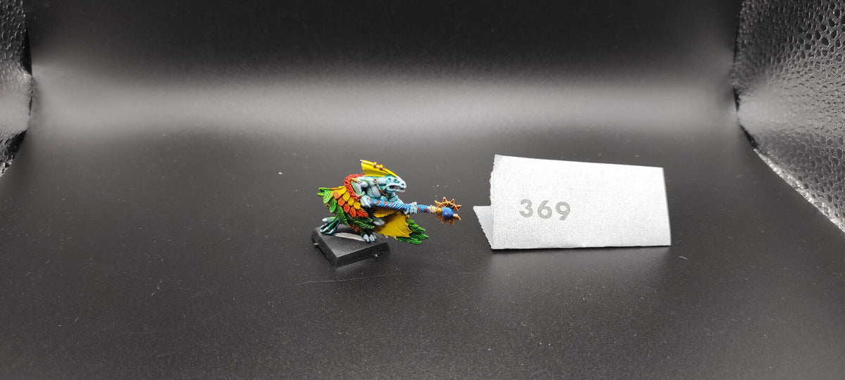 (1) Skink Priest Hero METAL Lizardmen Warhammer Fantasy Miniatures -1033-